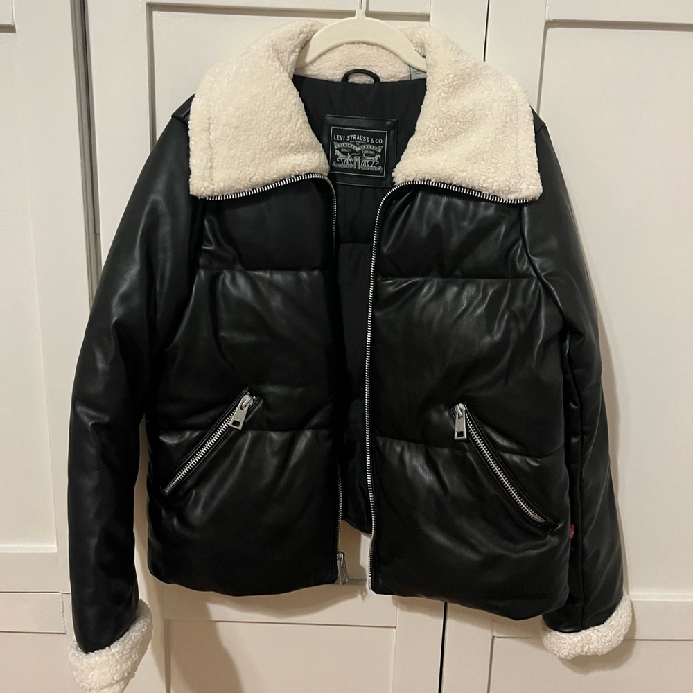 LEVIS Black Faux Leather Puffer with white cream Sherpa